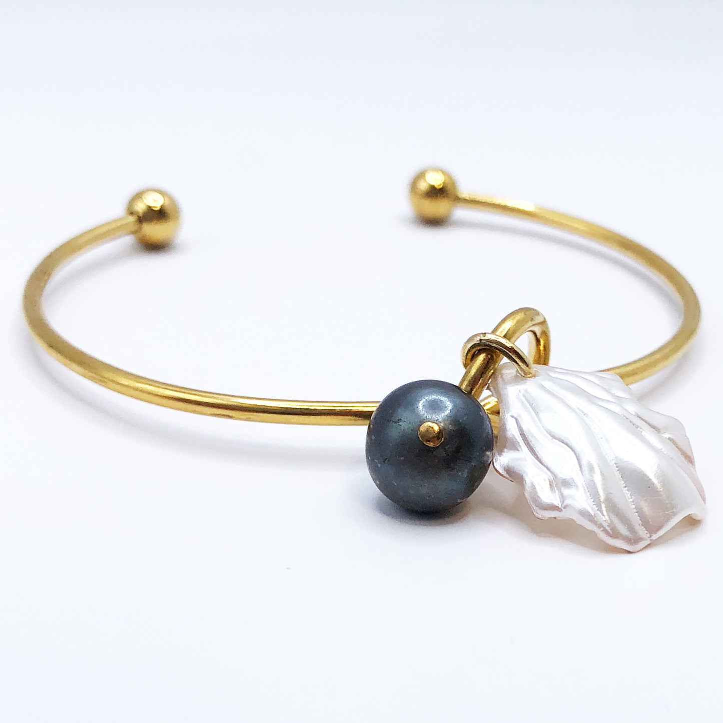 ラウンドブレスレット (シェル : ホワイト)