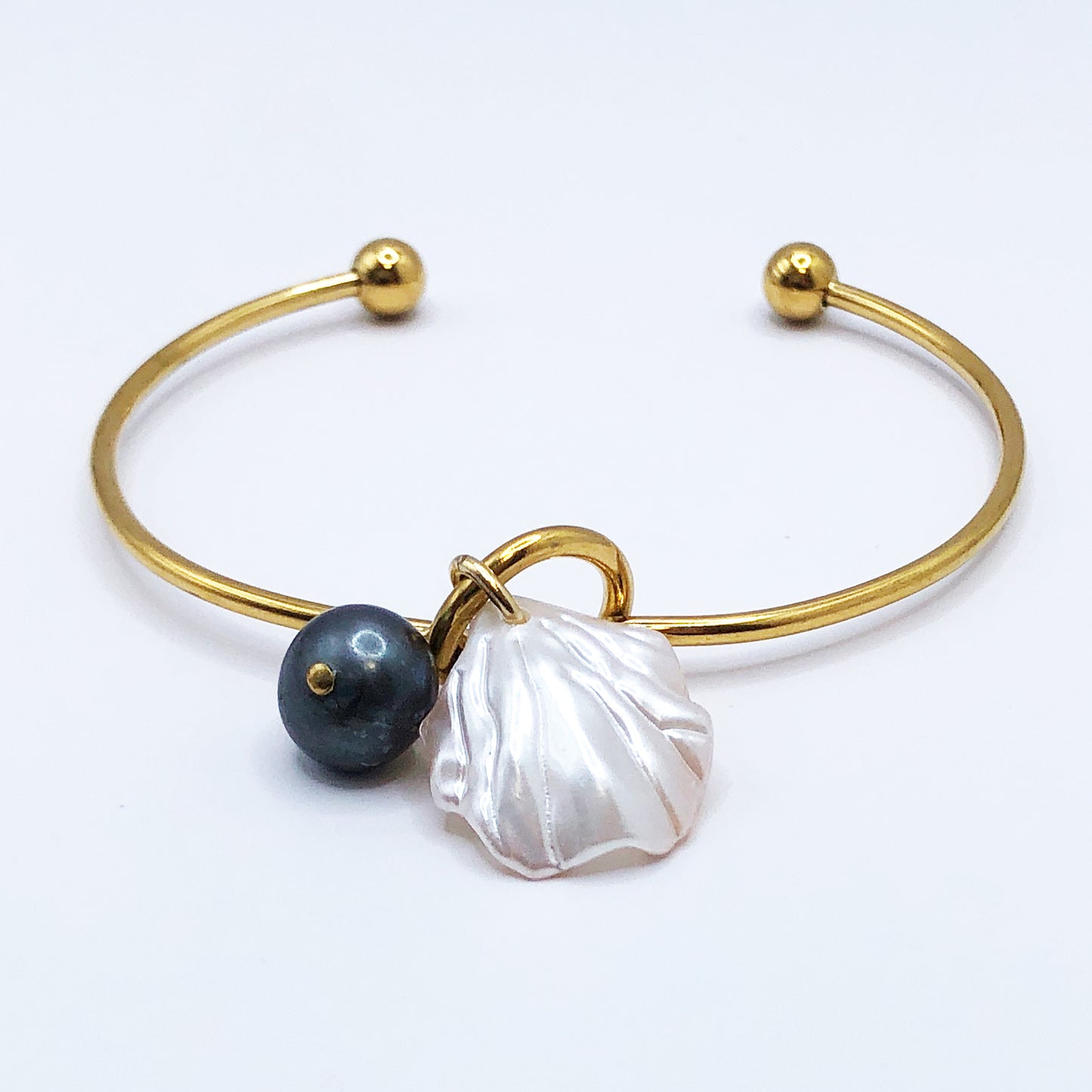 ラウンドブレスレット （シェル : ホワイト）